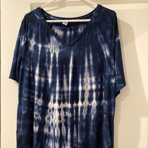 Old Navy tye dye shirt Luxe 1X plus, blue and white.